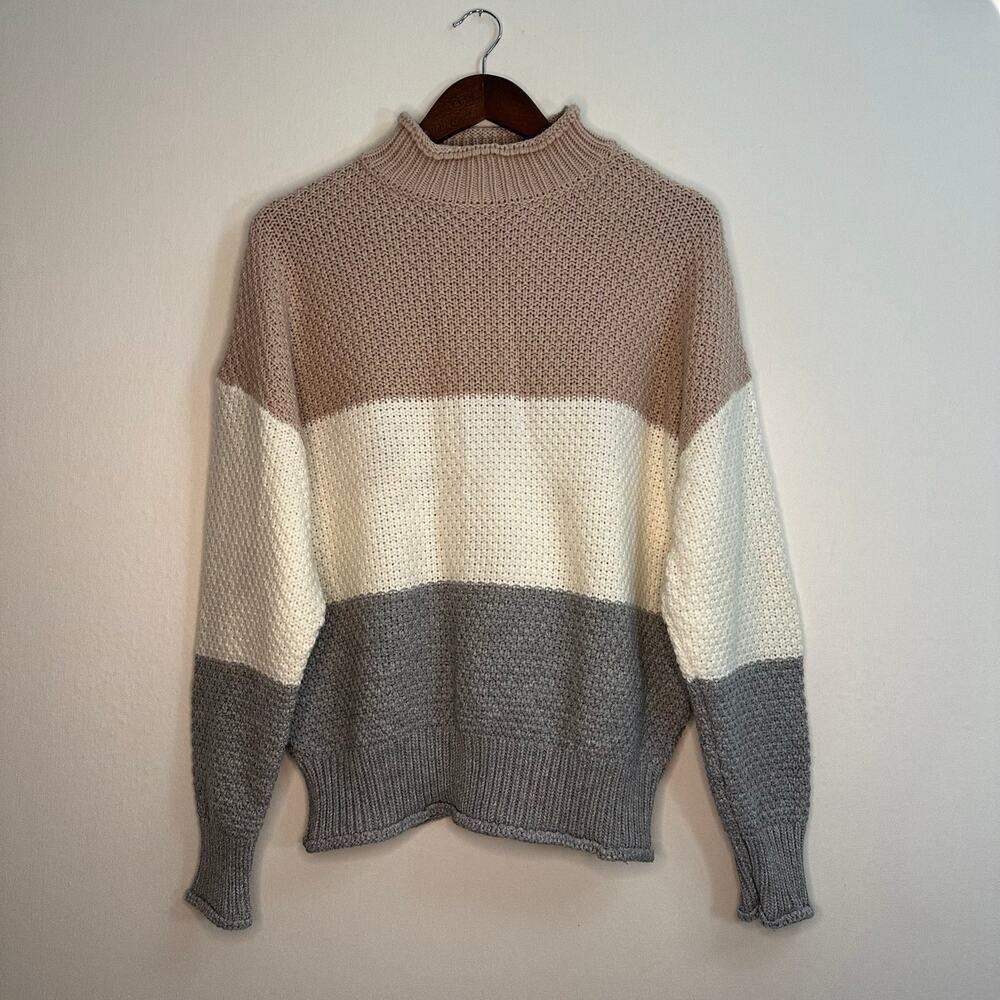 “FASHION” XL Pink, White, and Gray Knit Turtleneck Sweater